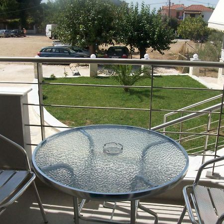Mavridis Rooms Nikiti  Buitenkant foto